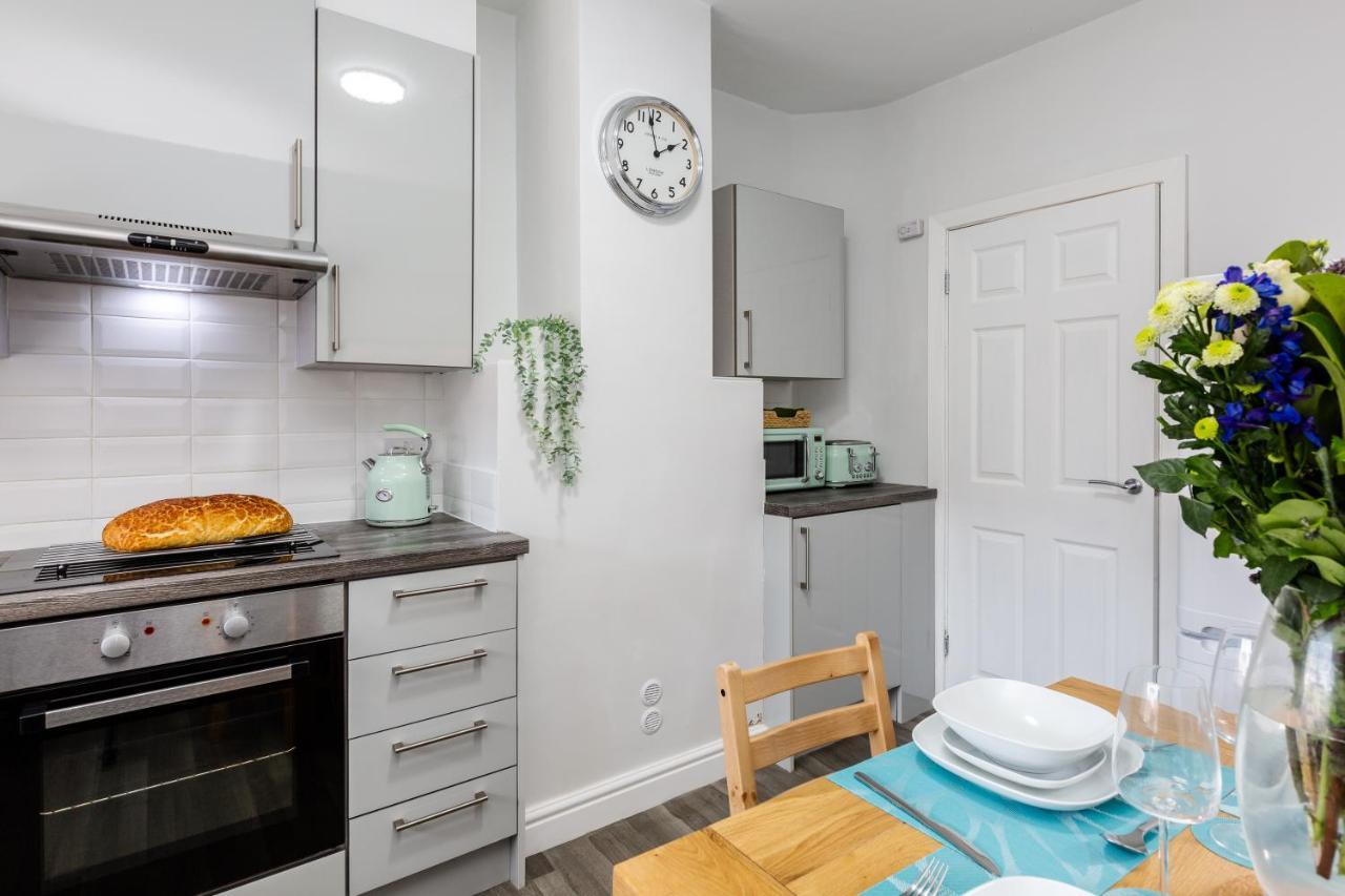 Hillside House - 2 Bedrooms Parking Wi-Fi Hospital Blackpool Exterior photo